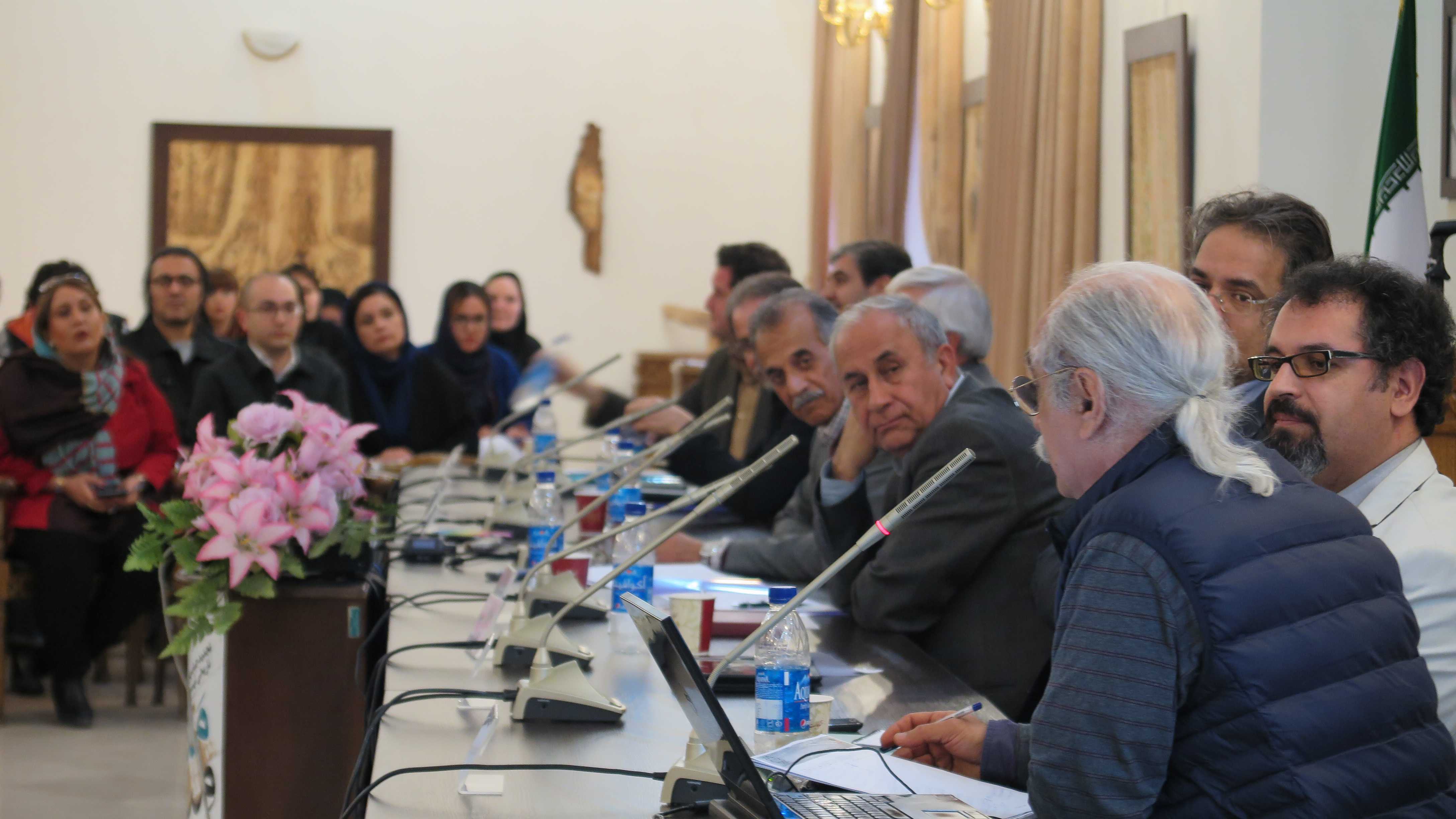 میدان مشق 14
