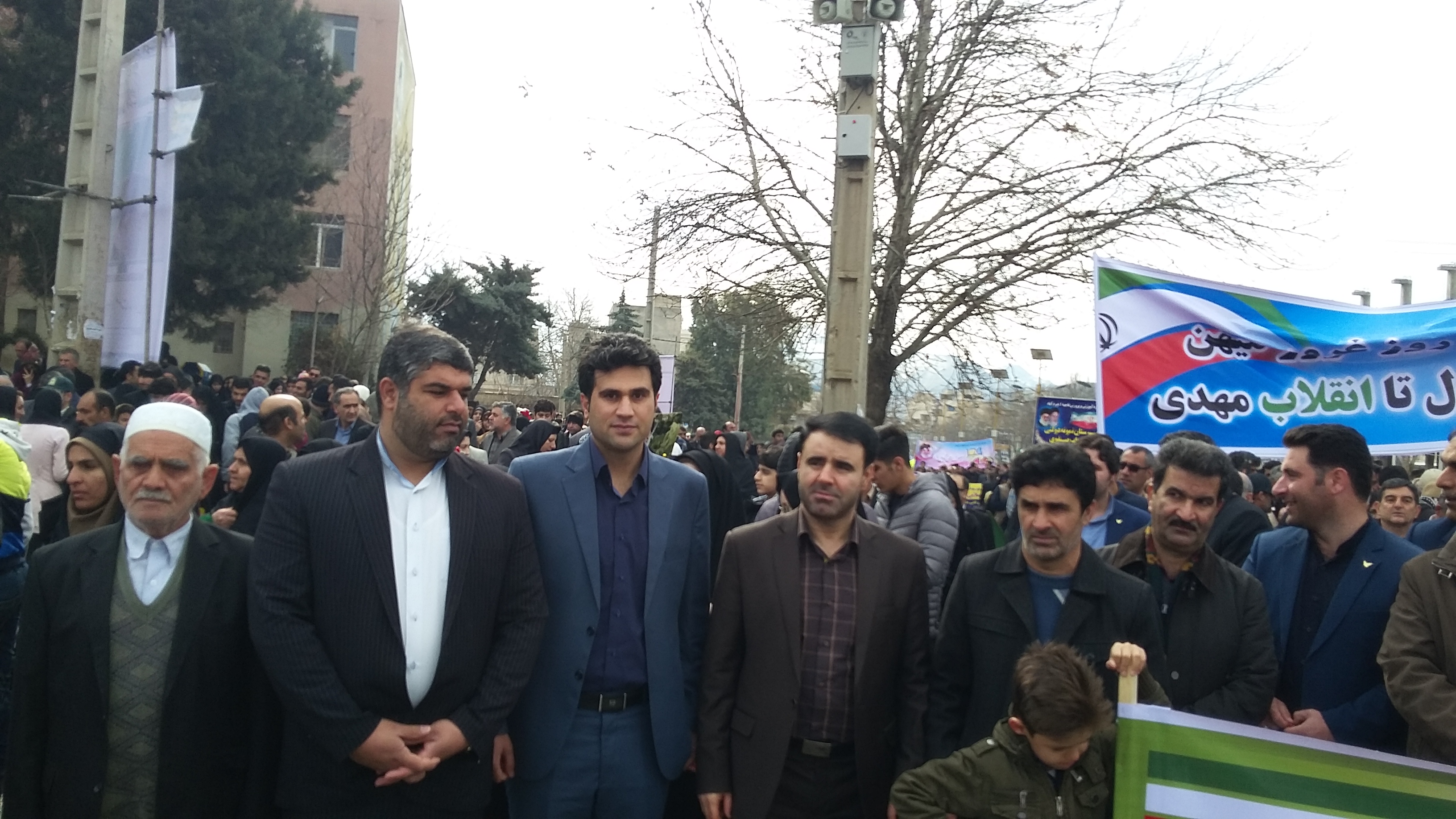 حضور در راهپیمایی عظیم 22 بهمن