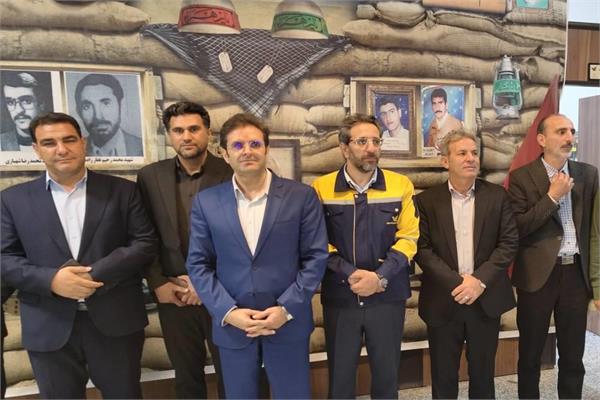 دیدار مدیرکل ارتباطات و فناوری اطلاعات لرستان با کارکنان پست به مناسبت روز جهانی پست