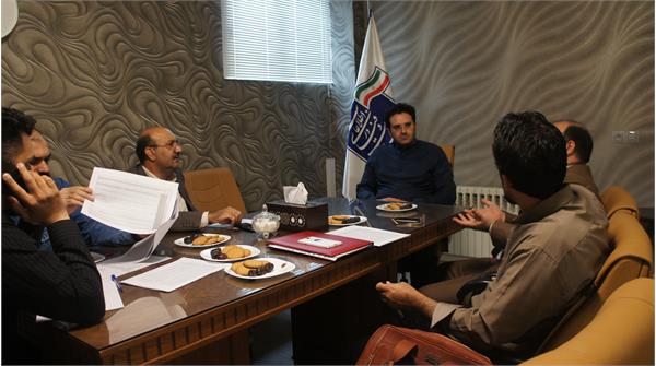 بررسی روند پیشرفت طرح پایش ارتباطات روستاهای استان لرستان