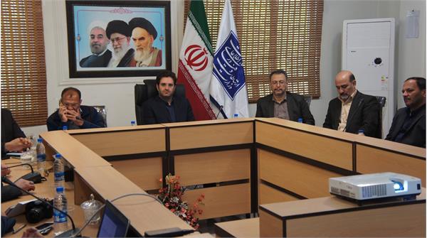 نشست صمیمی مشاور وزیر در امور ایثارگران وزارت ارتباطات با ایثارگران حوزه ICT استان لرستان
