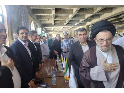 میز خدمت ادارات و سازمان های تابعه وزارت ارتباطات و فناوری اطلاعات در لرستان برپا شد