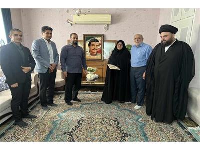 مراسم تقدیر از خانواده شهید دوران دفاع مقدس