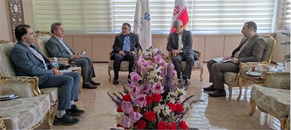 بازدید مدیر عامل پست بانک ایران از شعب و طرح های بانک در استان لرستان