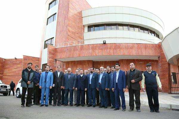 بازدید وزیر ارتباطات از اداره کل پست استان لرستان
