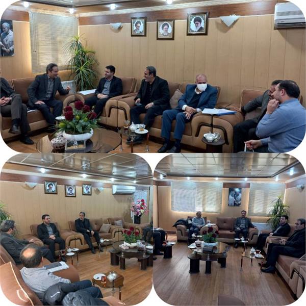 تفاهم نامه اجرای 210 کیلومتر شبکه فیبر نوری در شهر بروجرد امضاء شد